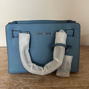 MK Dillon Satchel in color Sky